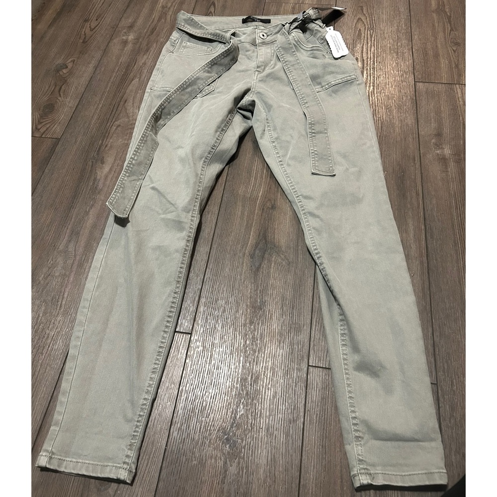 Stylish Women's Skinny Jeans